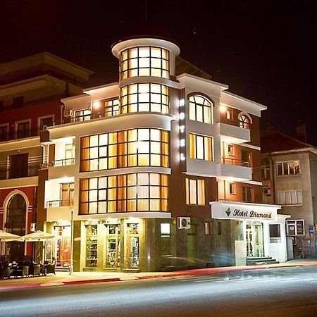 Hotel Diamond Kazanlak Ngoại thất bức ảnh