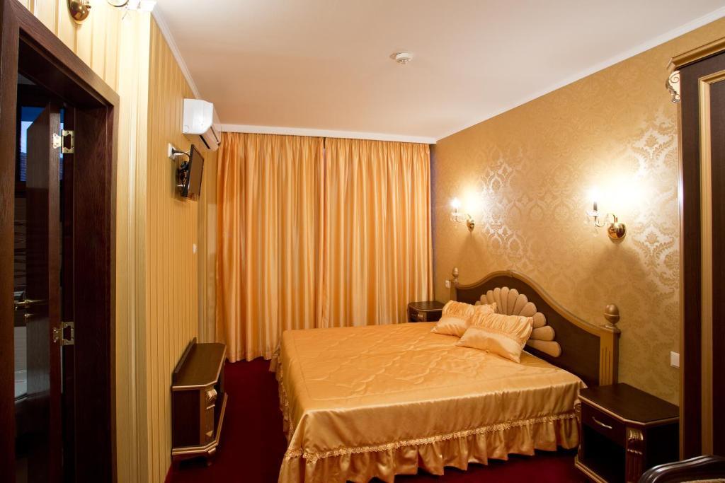 Hotel Diamond Kazanlak Phòng bức ảnh