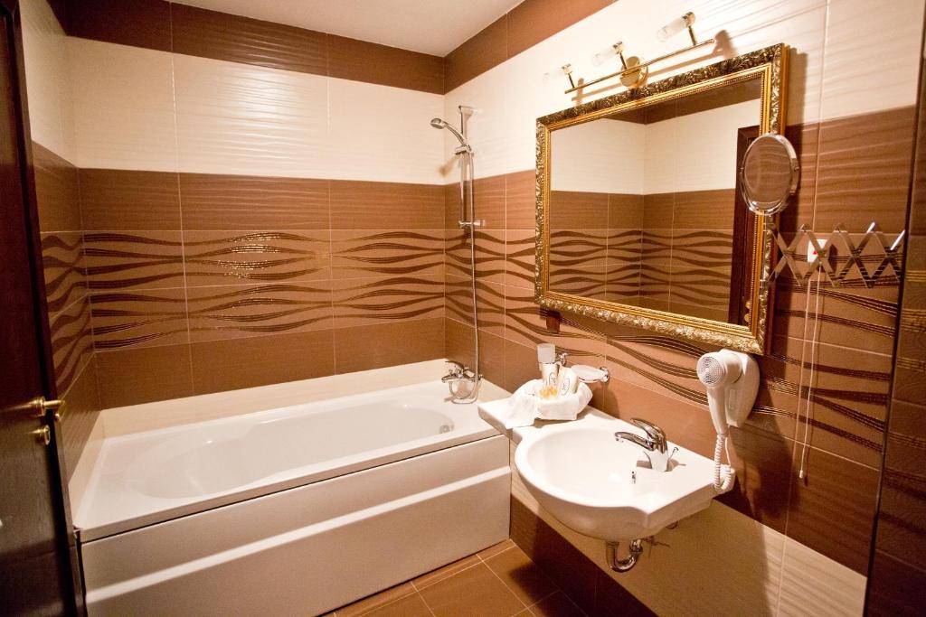 Hotel Diamond Kazanlak Phòng bức ảnh