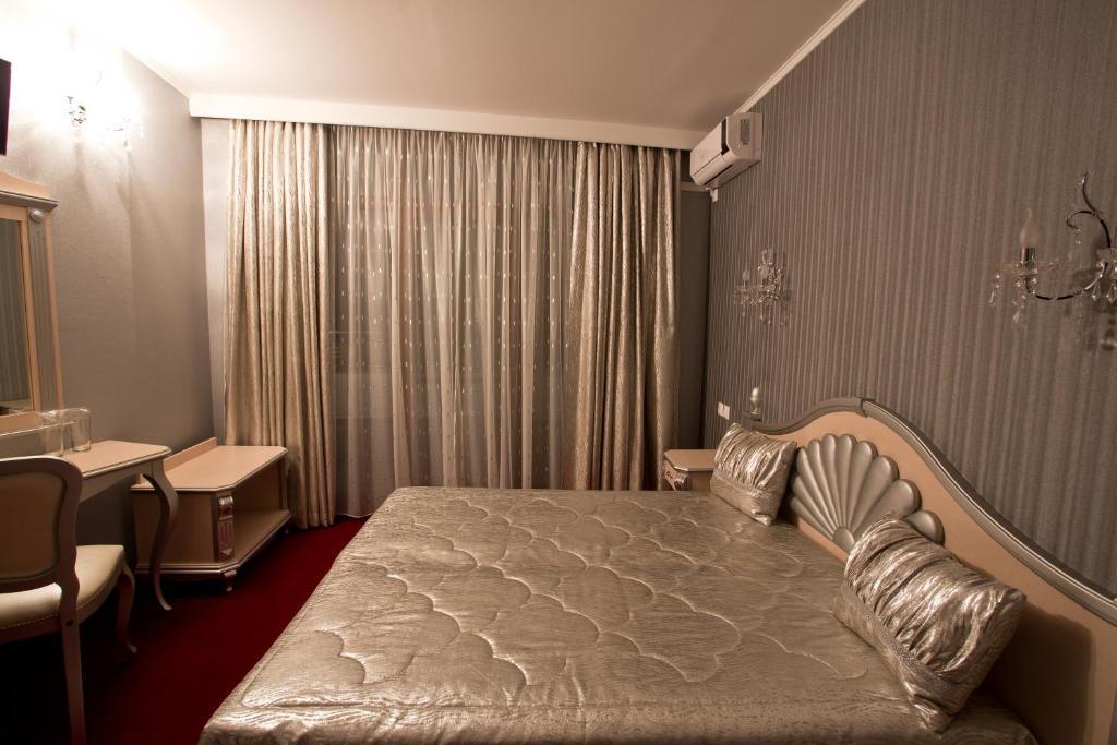 Hotel Diamond Kazanlak Phòng bức ảnh
