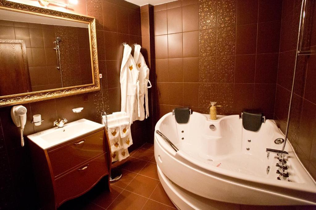 Hotel Diamond Kazanlak Phòng bức ảnh