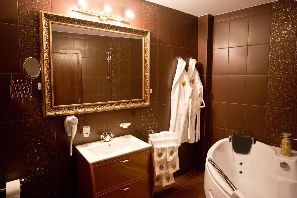 Hotel Diamond Kazanlak Phòng bức ảnh