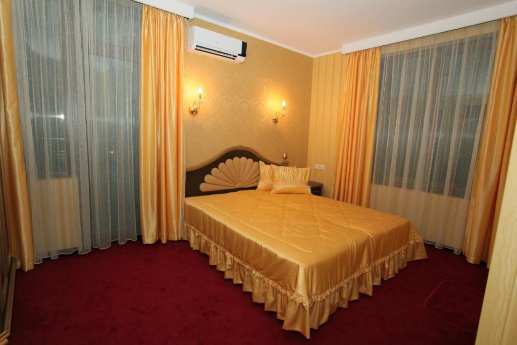Hotel Diamond Kazanlak Phòng bức ảnh