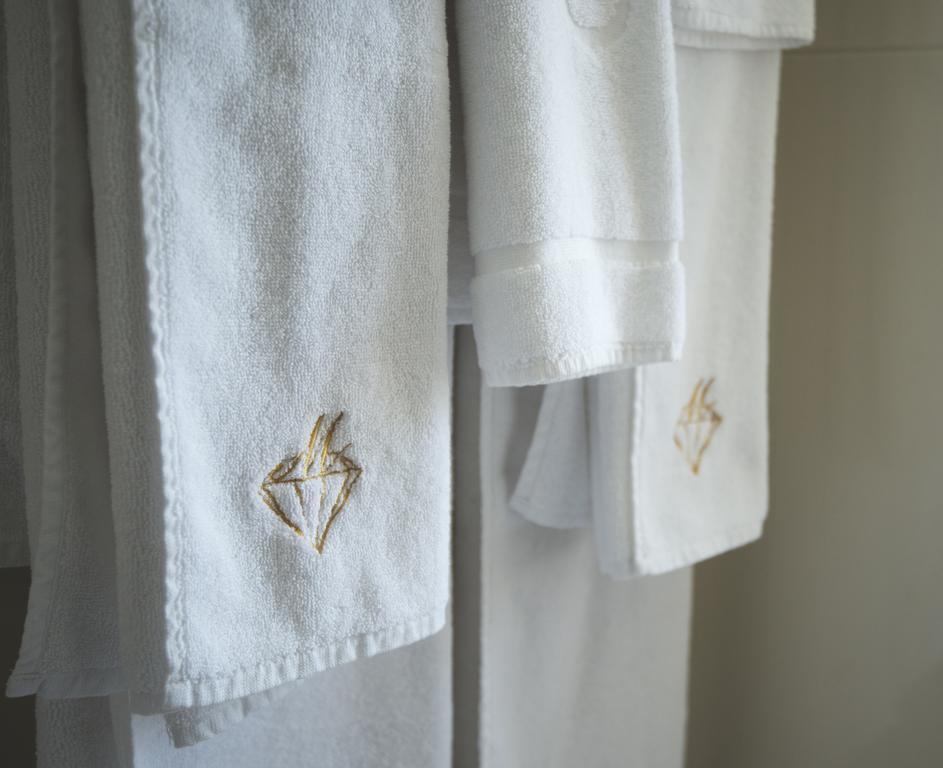 Hotel Diamond Kazanlak Ngoại thất bức ảnh